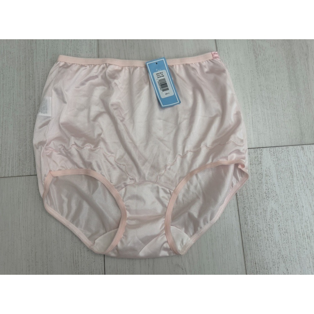 NWT Dixie Belle Vintage Nylon Panties Sz 6 Pink Scalloped Leg Style 719